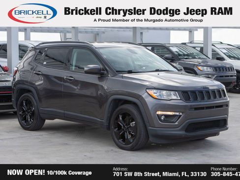 Used 2021 Jeep Compass Latitude image 3