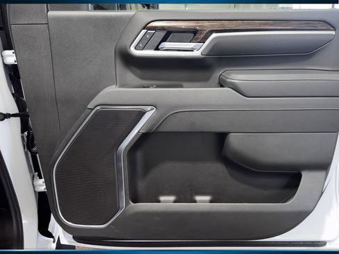 Used 2026 GMC Sierra 2500 SLE w/ Preferred Package image 35