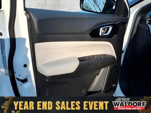 New 2026 Jeep Compass Limited image 7