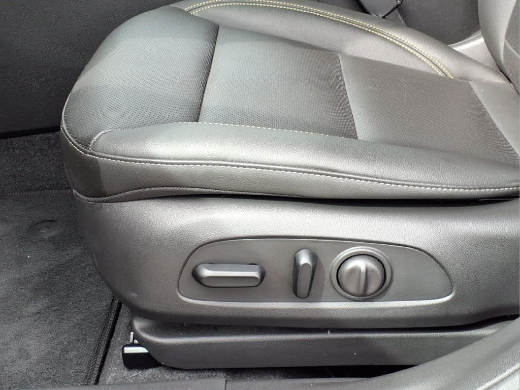 Used 2024 Chevrolet Trax ACTIV w/ Driver Confidence Package FWD image 15