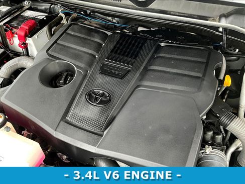 Used 2024 Toyota Tundra Limited w/ TRD Off-Road Package AWD/4WD image 32