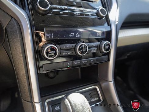 Used 2020 Subaru Ascent 8-Passenger AWD/4WD image 27