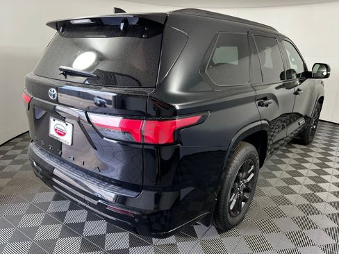 Certified 2023 Toyota Sequoia Platinum image 5