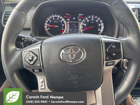 Used 2016 Toyota 4Runner Limited image 15