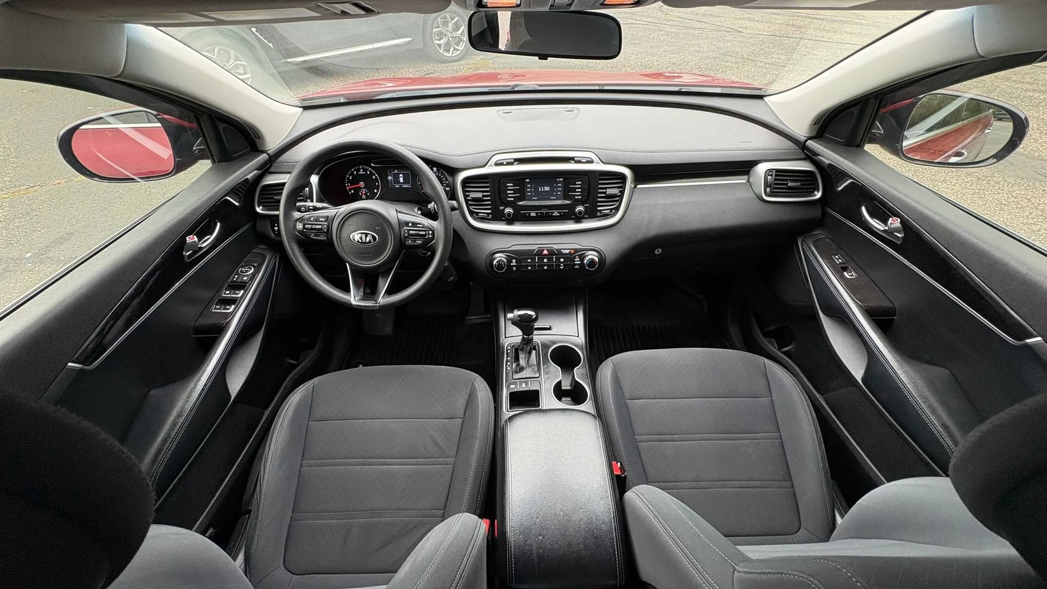 Used 2017 Kia Sorento AWD image 29