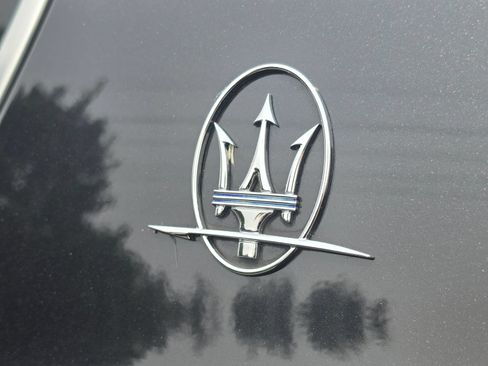 Used 2019 Maserati Levante GTS AWD/4WD image 5