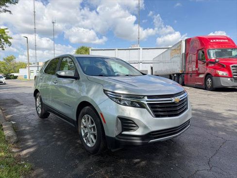 Used 2022 Chevrolet Equinox LT FWD image 8