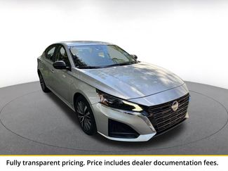 Used 2025 Nissan Altima 2.5 SV FWD video 1