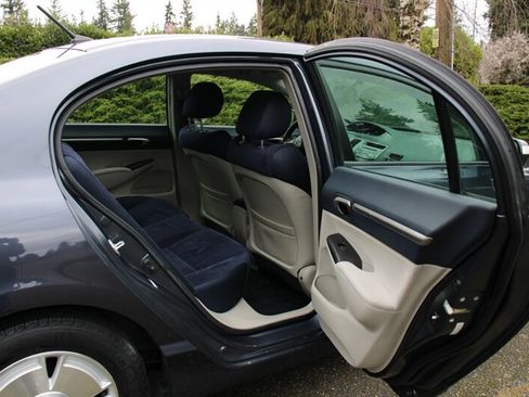Used 2007 Honda Civic Hybrid Sedan image 6