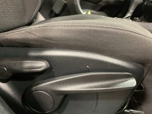 Used 2019 Jeep Cherokee Latitude w/ Popular Appearance Group image 24