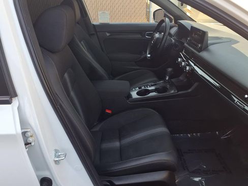 Used 2025 Honda Civic Sport image 37