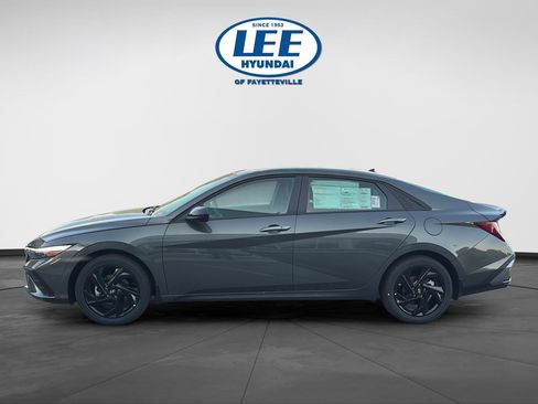 New 2026 Hyundai Elantra Sport FWD image 6