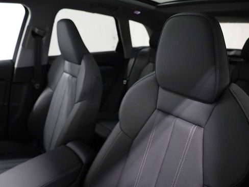 New 2025 Audi Q5 Premium Plus image 18