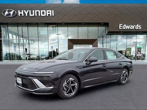 New 2026 Hyundai Sonata SEL image 1