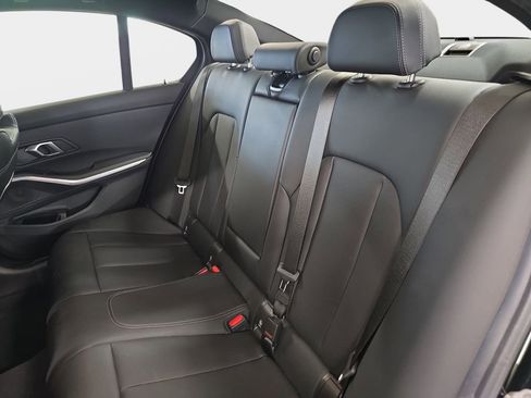 Used 2025 BMW 330i Sedan w/ M Sport Package image 14