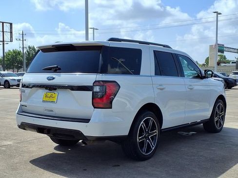 Used 2021 Ford Expedition Limited RWD image 2