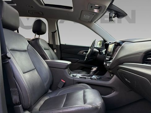 Used 2021 Chevrolet Traverse Premier w/ Redline Edition image 10