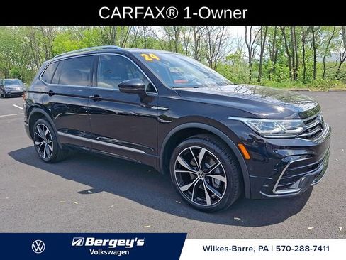 Certified 2024 Volkswagen Tiguan SEL R-Line AWD/4WD image 3