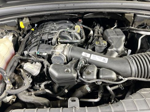 Used 2023 Jeep Grand Cherokee Limited image 29