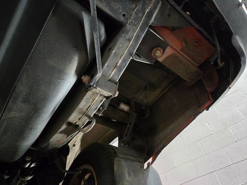 Used 2004 Land Rover Discovery S image 16