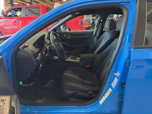Used 2025 Honda Civic Sport image 6