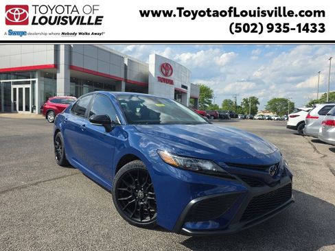 Certified 2023 Toyota Camry SE w/ Convenience Package FWD image 1