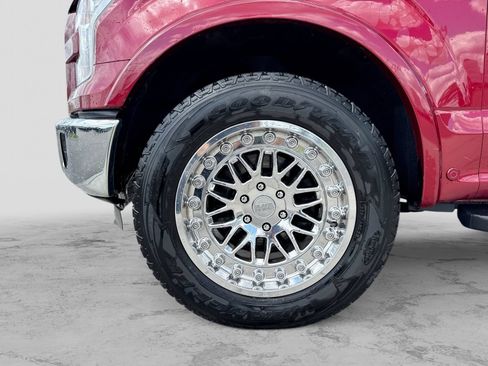Used 2016 Ford F150 Lariat w/ Equipment Group 502A Luxury AWD/4WD image 15