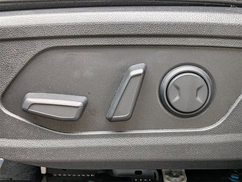 Used 2025 Kia Sorento S image 20