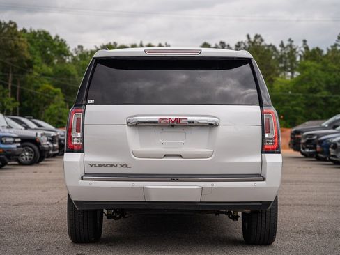Used 2020 GMC Yukon XL Denali w/ Open Road Package RWD image 7