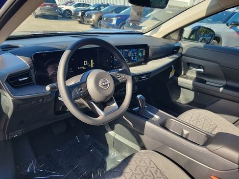 New 2026 Nissan Kicks SV w/ SV Premium Package FWD image 7