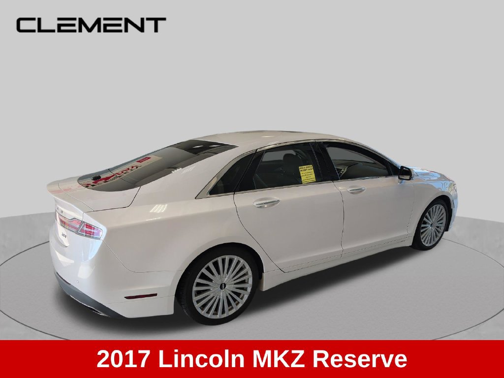 Used 2017 Lincoln MKZ Reserve FWD image 5