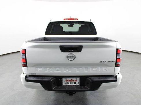 Certified 2023 Nissan Frontier SV w/ Tow Package AWD/4WD image 11
