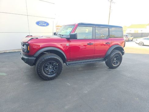 New 2026 Ford Bronco Outer Banks w/ Sasquatch Package AWD/4WD image 2