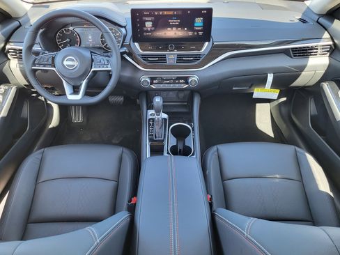 New 2025 Nissan Altima 2.5 SR w/ SR Premium Package image 10