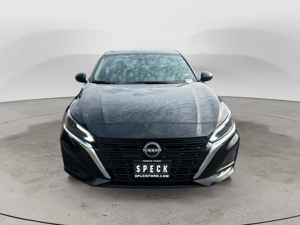 Used 2024 Nissan Altima 2.5 SV FWD image 8