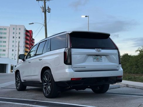 Used 2021 Cadillac Escalade Sport Platinum image 19