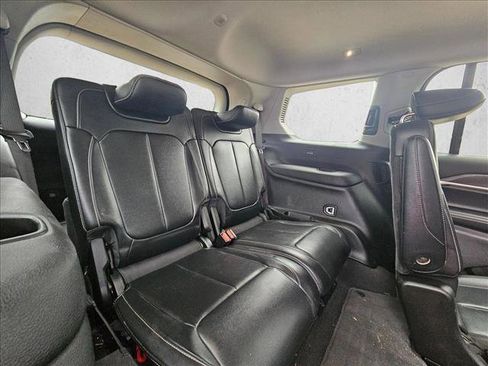 Used 2022 Jeep Grand Cherokee L Limited image 16