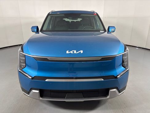 New 2026 Kia EV9 Wind AWD/4WD image 3