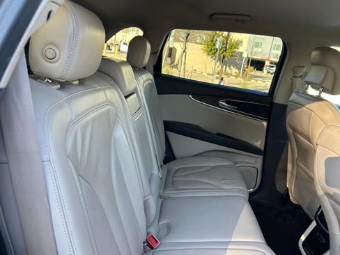 Used 2017 Lincoln MKX Select w/ Select Plus Package image 53