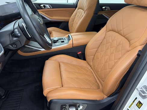 Used 2024 BMW X7 xDrive40i w/ Executive Package AWD/4WD image 5