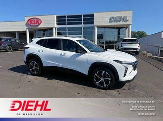 Used 2024 Chevrolet Trax RS w/ Sunroof Package FWD video 1