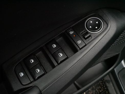 Used 2024 Kia Seltos EX AWD/4WD image 19