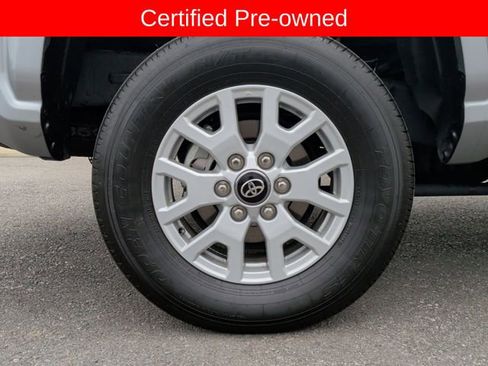 Certified 2025 Toyota Tacoma SR5 AWD/4WD image 9