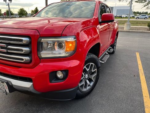 Used 2015 GMC Canyon SLE w/ All-Terrain Package AWD/4WD image 2