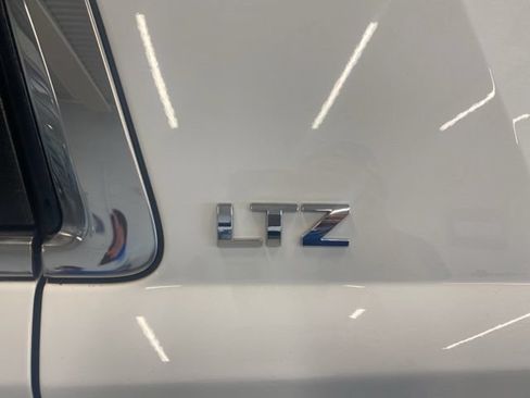 Used 2016 Chevrolet Tahoe LTZ AWD/4WD image 11