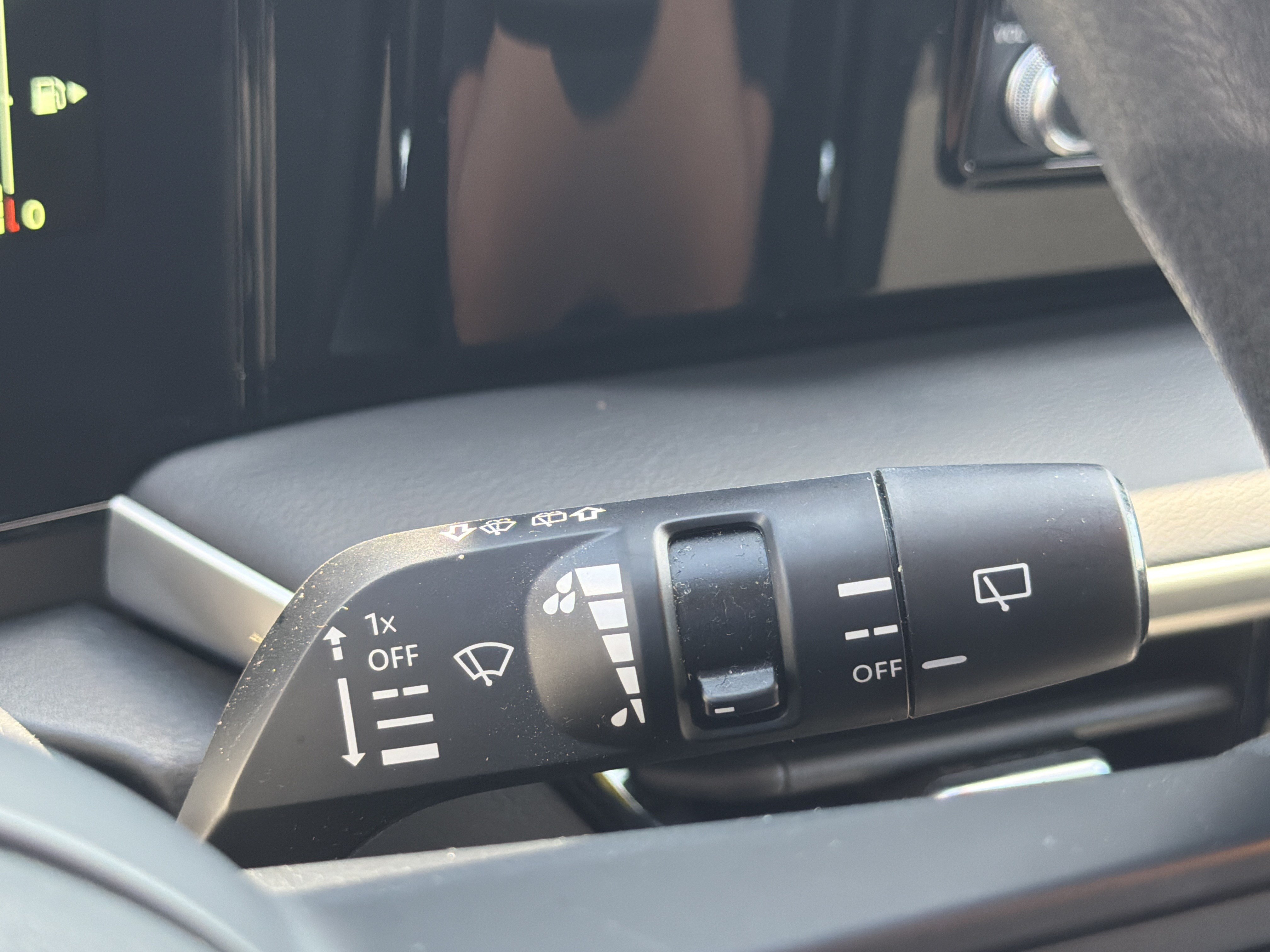 Used 2025 Nissan Kicks S FWD image 60