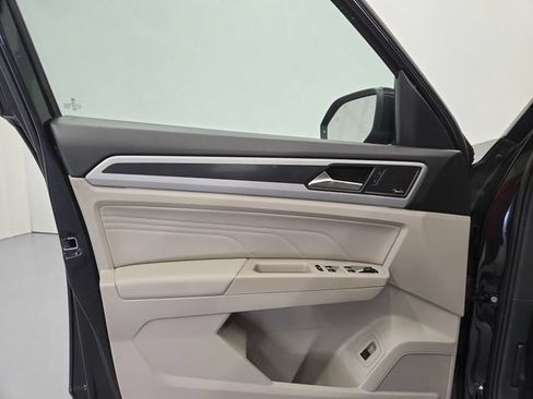 Used 2021 Volkswagen Atlas SEL Premium AWD/4WD image 32
