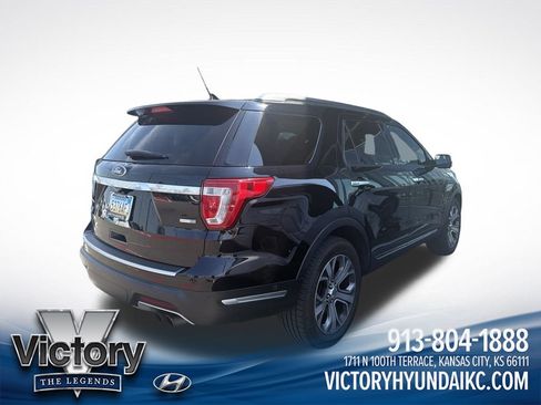 Used 2018 Ford Explorer Platinum AWD/4WD image 6