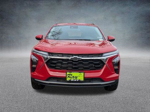 New 2026 Chevrolet Trax LT w/ Driver Confidence Package image 9