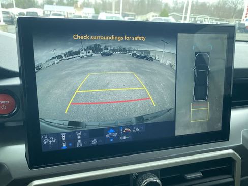 Used 2025 Toyota Tacoma TRD Sport w/ TRD Sport Premium Package image 17